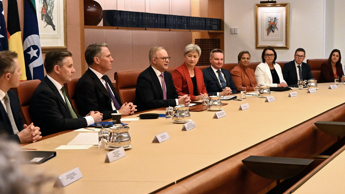 The Cabinet in session